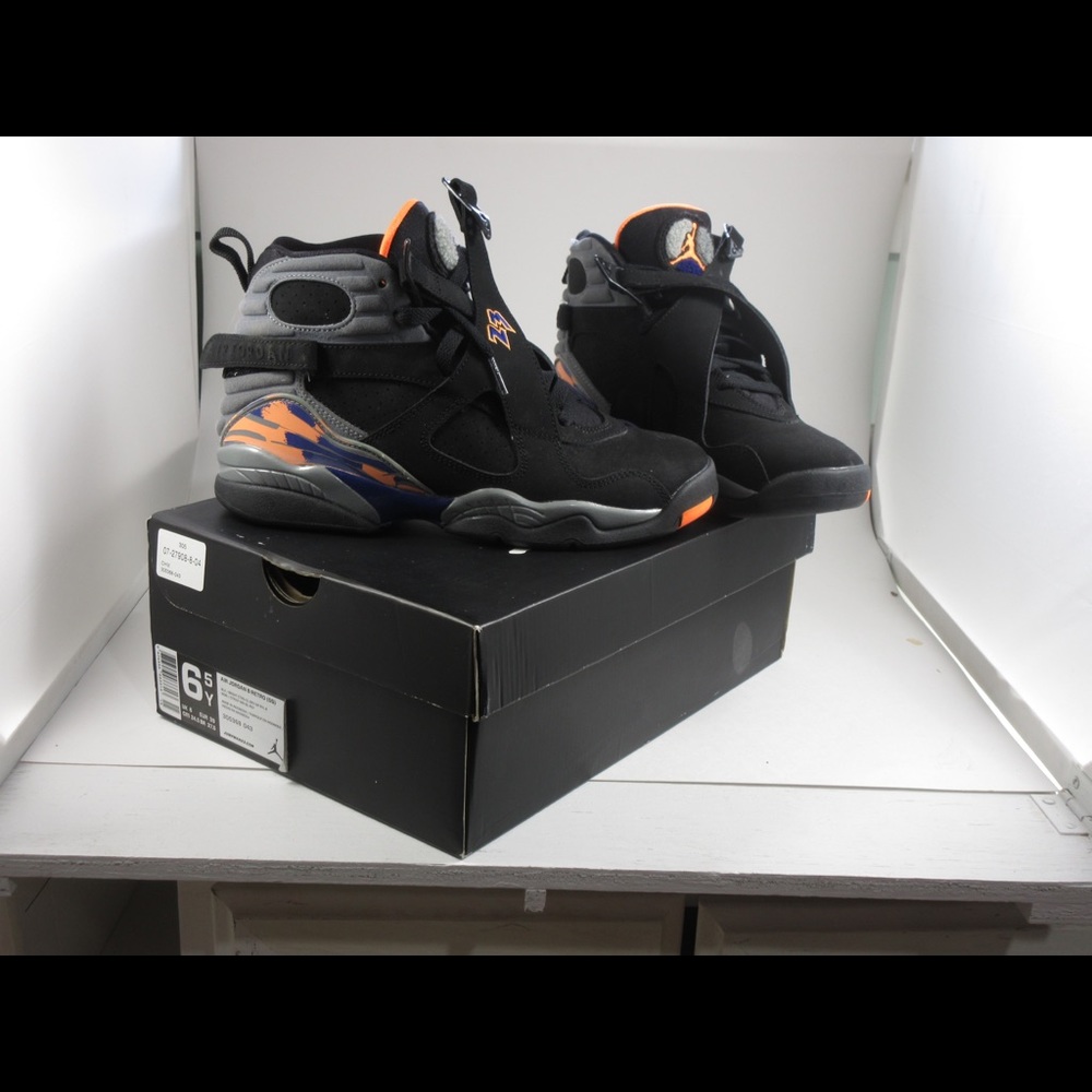 Air Jordan’s retro 8